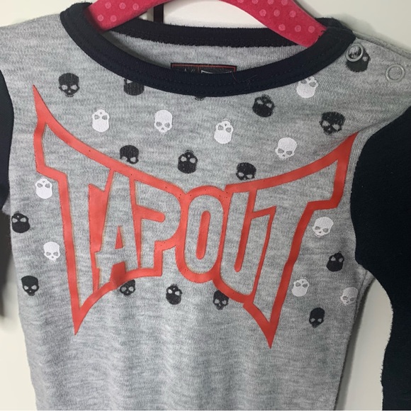 Infants’ WWE Tapout Graphic Full Bodysuit - Picture 2 of 11